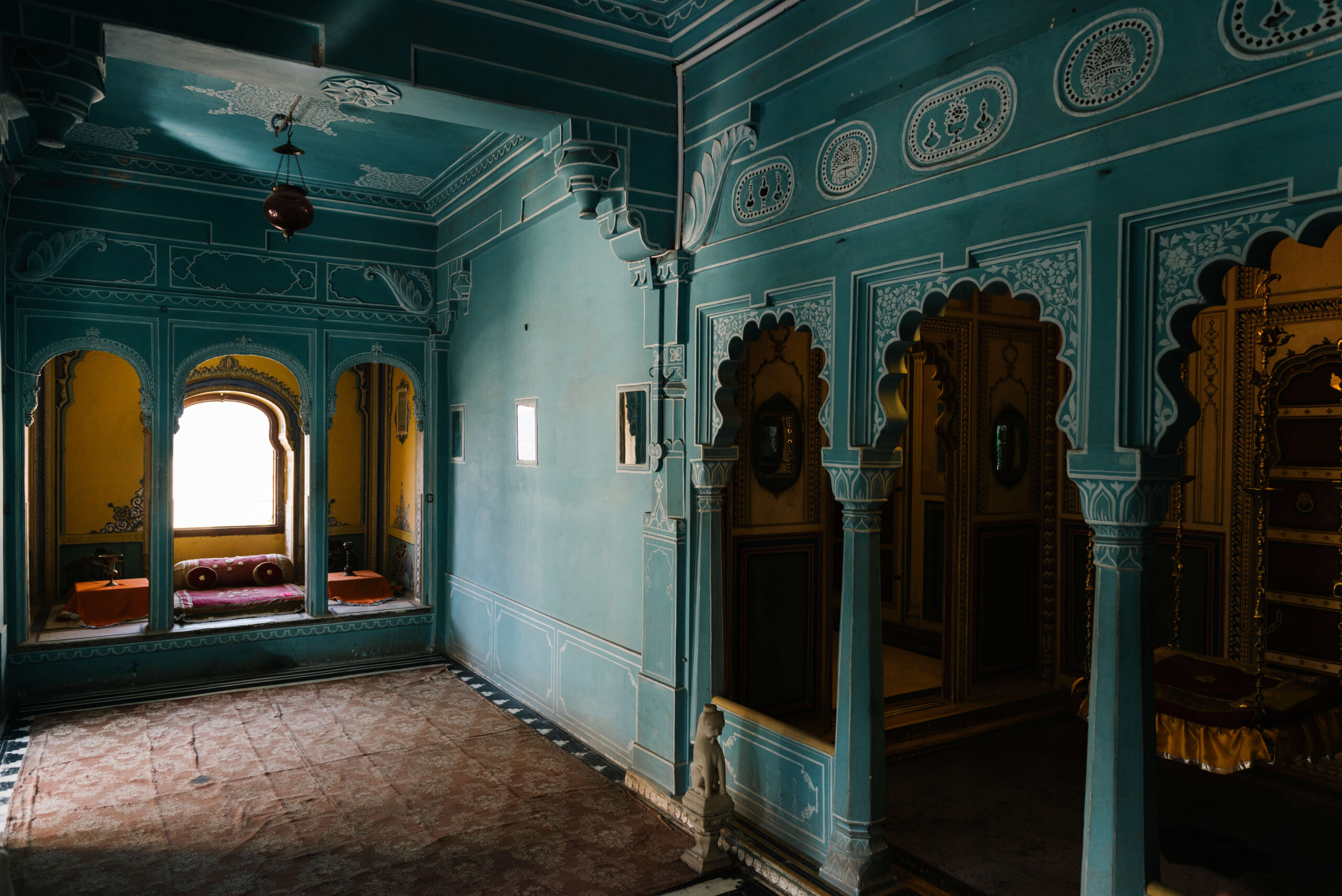 interior-zenana-mahal-city-palace-udaipur-rajasthan